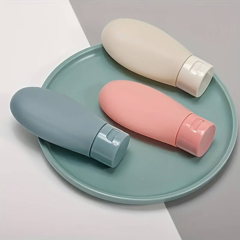 Kosmetyczka podróżna z zestawem pojemników